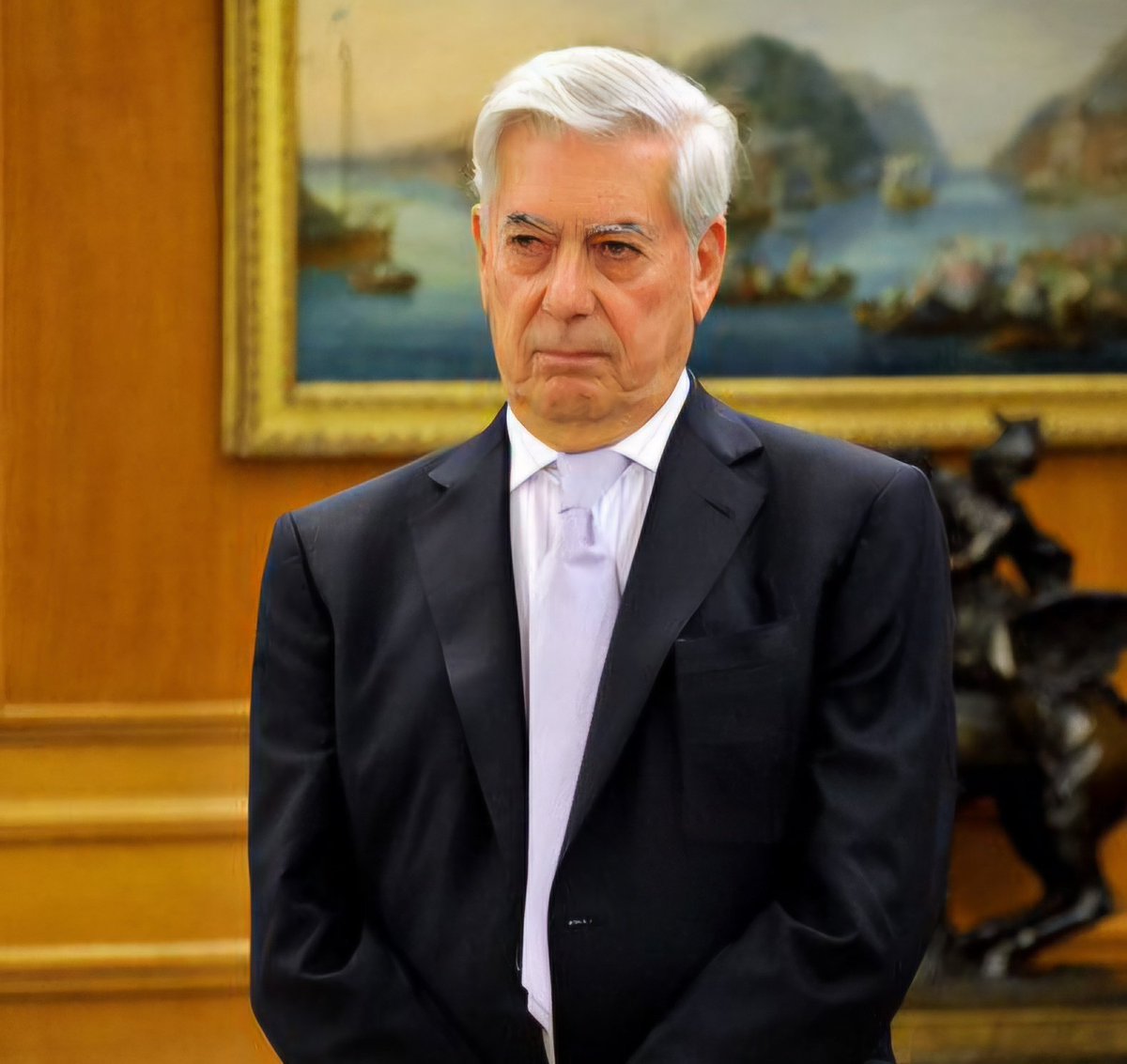 في بعض الأحيان لا نتذكّر سوى بعض التفاصيل الصغيرة من كتب سبق أن قرأناها منذ زمن بعيد. لكن عندما نعاود قراءة الصفحة الأولى من كتاب، فإن كلّ التفاصيل سرعان ما تبدأ في الكشف عن نفسها بطريقة تلقائية.
"الرجل النحيل والطويل القامة وذو العينين الحارقتين تشبه...
prom2000.blogspot.com/2010/10/blog-p…