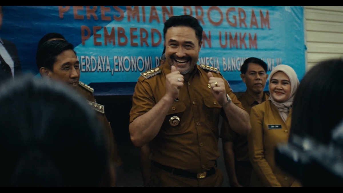 HabisNontonFilm's tweet photo. Suka sama penulisan keseluruhan ceritanya.

Gak cuma action yg seru, tapi banyak jg ngegali backstory karakter-karakternya. Apalagi soal sifat manusia yg bisa ngambil tindakan yg nekat, krn alesannya berhubungan sama keluarga.

Beberapa ada yg miris, bikin ikut ngerasa sedih. https://t.co/vdddYjdqCF