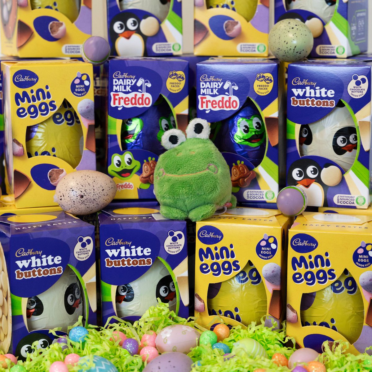 Bott_Ltd's tweet image. Happy Easter from Bott Ltd! 🐣
To celebrate the Easter season, our social committee kindly organised an egg hunt with some chocolatey surprises for members of staff! 🎉🍫
We hope all our customers, partners, and employees have a lovely break. 💛
📅 Please note: Our offices…