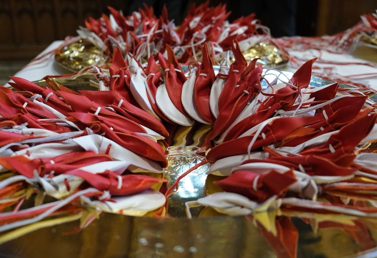 The distribution of alms on the Thursday of Holy Week goes back hundreds of years, and the Royal Maundy can be traced back in England to the 13th century.

The first recorded Royal Distribution was at Knaresborough, North Yorkshire by King John in 1210.