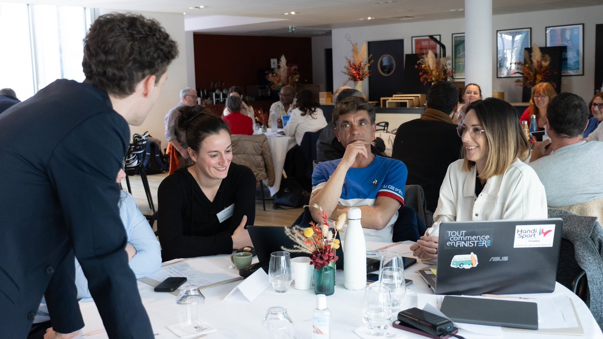 Les référents fédéraux et les éducateurs antidopage réunis en séminaire sur l'éducation #sportpropre
👉afld.fr/les-referents-…