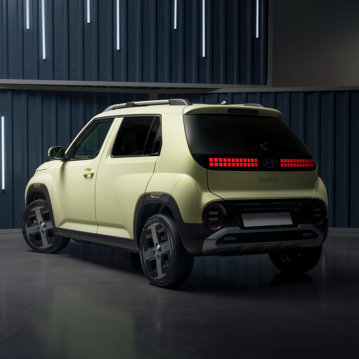 murattosunMSE's tweet image. BÜYÜK BAŞARI!
2025 Dünyada Yılın Elektrikli Otomobili Hyundai INSTER seçildi.
Tamamen elektrikli INSTER gelecek ay Türkiye'de satışa sunulacak.
Hyundai ayrıca Türkiye'de gelecek yıl elektrikli otomobil üretimine başlıyor.
.
Reklam #Hyundai #HyundaiINSTER #INSTER #EV