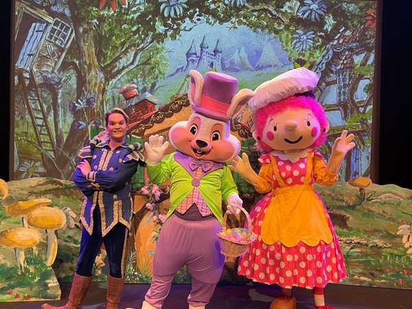 Come celebrate the joy and magic of Spring on Wednesday 23rd April 2025 at the Burnavon Theatre with Mr Hullabaloo the Magical storyteller! Book your tickets now ➡️➡️ tinyurl.com/yw698tud