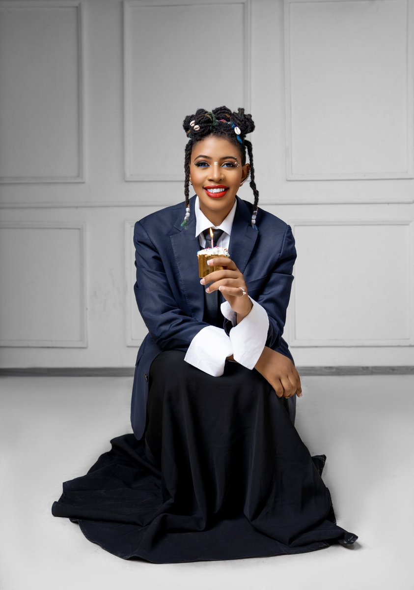 Happy Birthday Titi ♡ 🧁