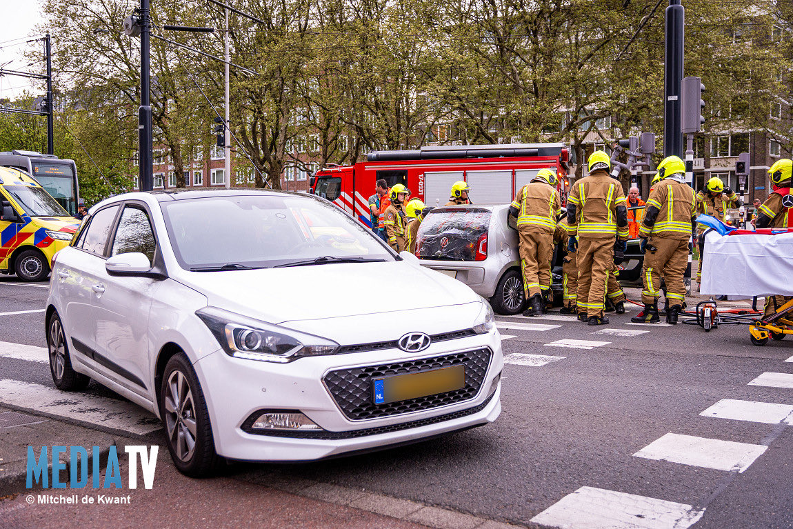 Auto-ongeluk met gewonden in Rotterdam