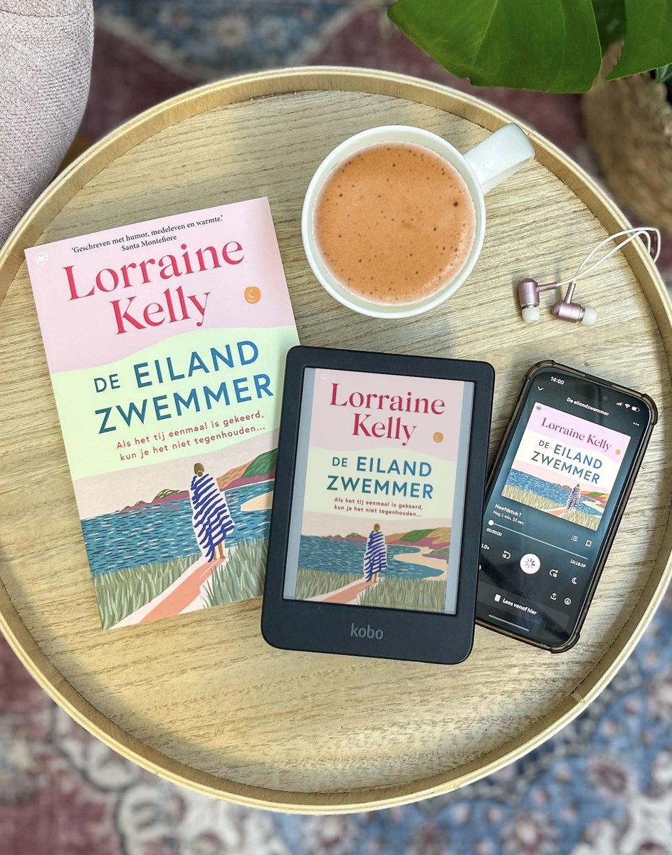 Wist je dat veel van onze boeken ook beschikbaar zijn als e-book en luisterboek? Zo ook 𝘿𝙚 𝙚𝙞𝙡𝙖𝙣𝙙𝙯𝙬𝙚𝙢𝙢𝙚𝙧, een hartverwarmend verhaal over opnieuw beginnen, met een prachtig eilandlandschap op de achtergrond. 
thehouseofbooks.com/boek/3187/lorr…