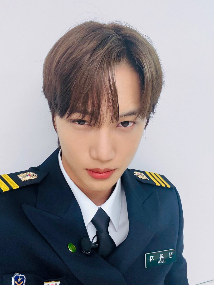 weareoneEXO's tweet image. #전과자👮💼

#KAI #카이 
#EXO #엑소 #weareoneEXO