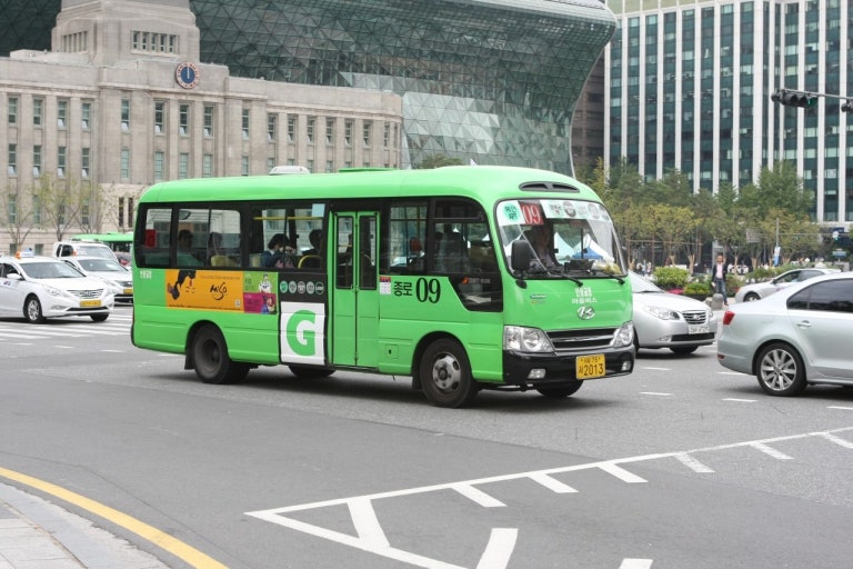 byhan365's tweet photo. 🗓️ Day 8 – What’s the most *underrated* thing about Korea?  
Is it the convenience stores? The village buses?  
Let’s find out together. Weekly gems ahead 🧭  
#KoreaTravel #UnderratedKorea #DiscoverKorea https://t.co/l7wABamGRE