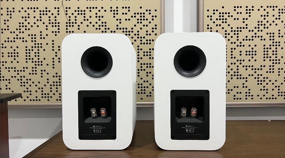 fosi_audio's tweet photo. Check out the fresh shots of Fosi Audio SP601 Passive Bookshelf Speakers 📷
Curious about anything? Hit us up in the comments.
#FosiAudio #SP601 #BookshelfSpeakers #Hifi #audiophile #homeaudio #hometheater #soundupgrade #music #passivespeaker https://t.co/Su8UC0DkVD