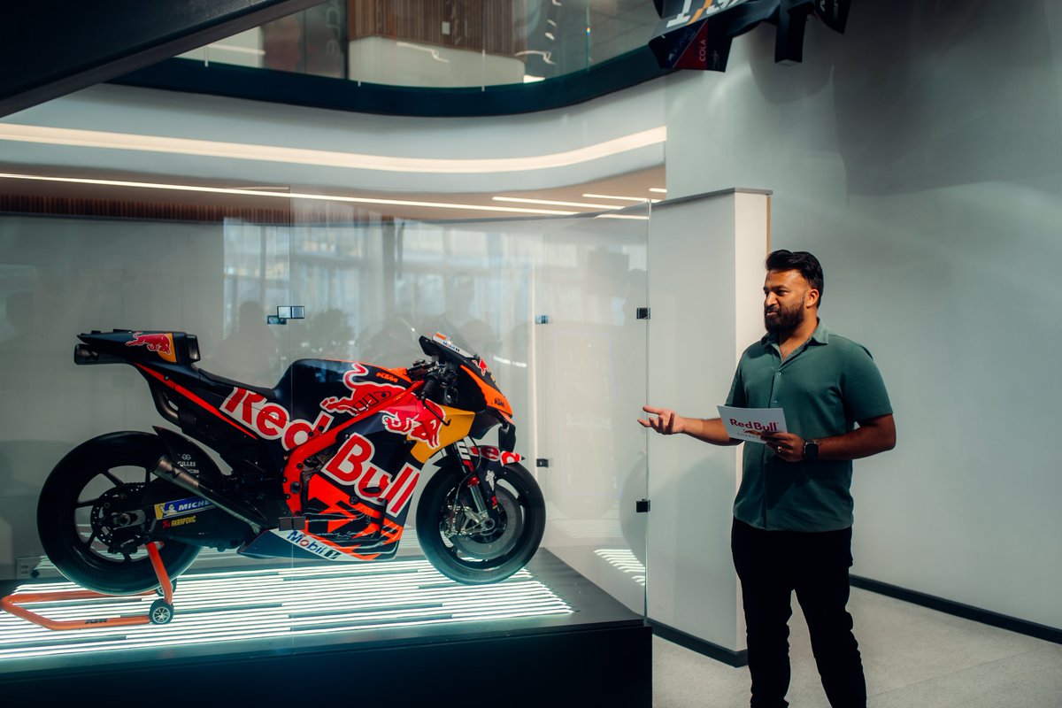 Had the pleasure of unveiling Brad Binder’s Moto GP bike for this year, the 2025 KTM RC16 to the media at <a href="/RedBullZA/">Red Bull South Africa 🇿🇦</a> HQ in Cape Town. What a treat to be up close with such machinery!