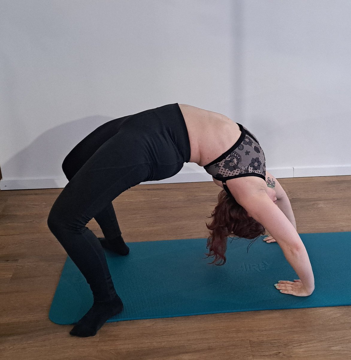 ScarletsFlame's tweet image. Before and after

Beginn 08.01.25
End 16.04.25

Bridge

#workout #fitness #flextraining