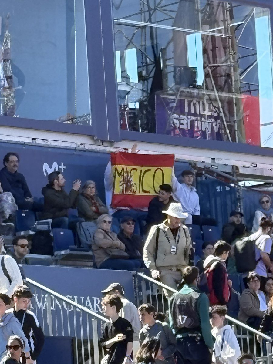 Charlando en la red tweet media