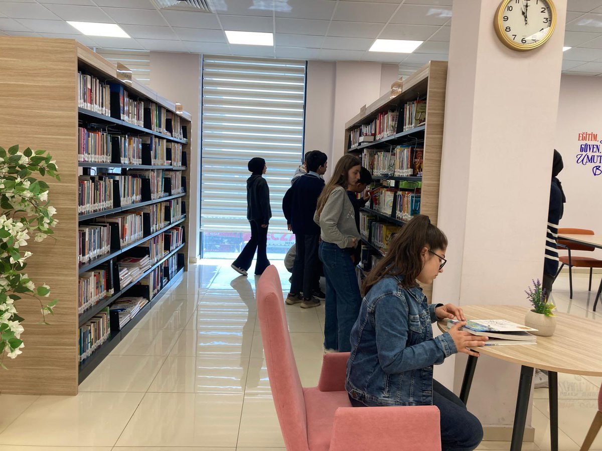 BollucaTUTEVOrtaokulu (@bollucatutevoo) on Twitter photo Okul meclisi projesi kapsamında 8. Sınıf öğrencileri ile kütüphane gezisi düzenlendi.<a href="/ARNAVUTKOYMEM/">Arnavutköy İlçe Millî Eğitim Müdürlüğü</a> Okul meclisi projesi kapsamında 8. Sınıf öğrencileri ile kütüphane gezisi düzenlendi.<a href="/ARNAVUTKOYMEM/">Arnavutköy İlçe Millî Eğitim Müdürlüğü</a>