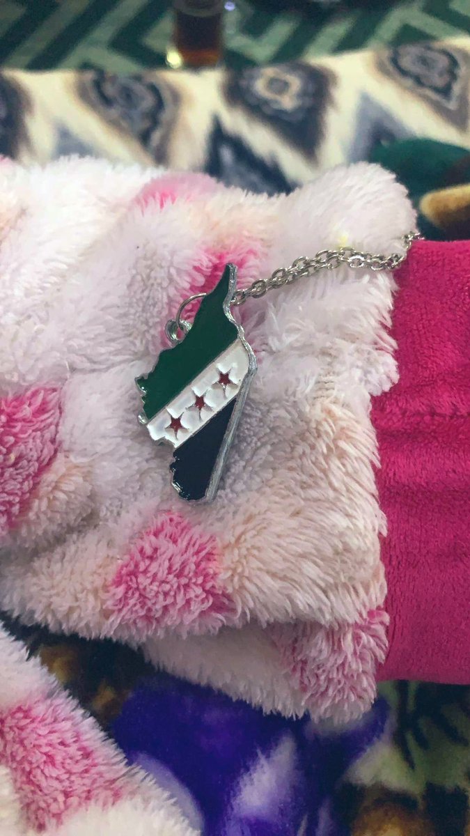 عَلم يحُلق بالحرُية وشعار يُسجد
الشغف ..لكلٍ  حكاية لا تنتهي"