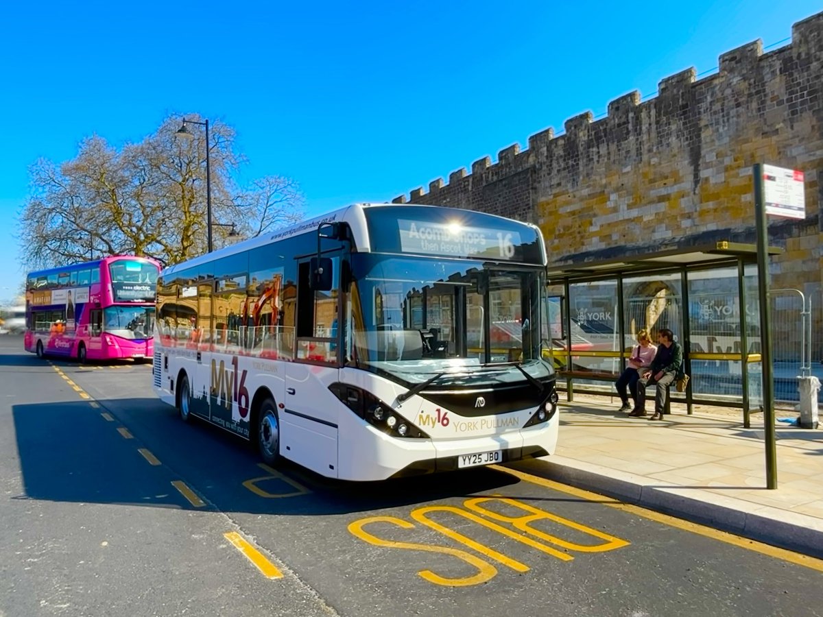 YorkPullmanBus's tweet photo. Great news from the York Bus Forum — passengers are loving the new MY16 bus!
Friendly drivers, clean bus, more reliable overall, and a brand new bus that’s turning heads.
Thanks for all the amazing feedback!
#MY16 #YorkBus #YorkBusForum #teamYPB https://t.co/MuXu2SsQ68