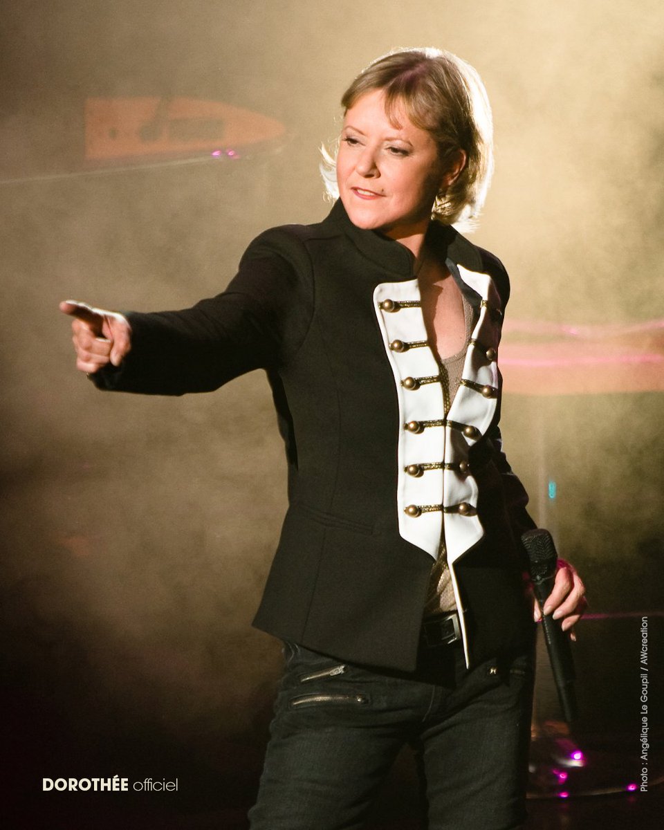 Souvenir de l'Olympia, 15 ans déjà ! 🎤🎸

#olympia2010 #dorothee @jlagroupe @olympiahall
📷 <a href="/awcreation/">Le Goupil Angelique</a>