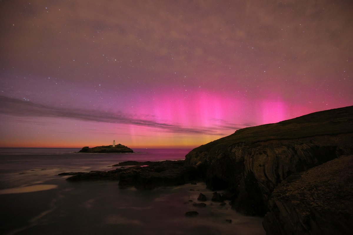 Met Office tweet media