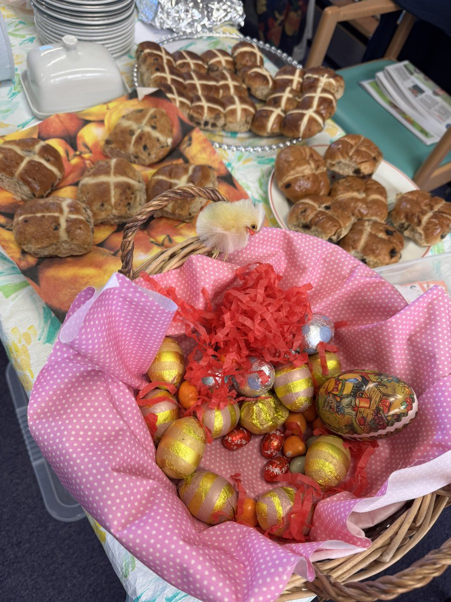 Molesey Library (@moleseylibrary) on Twitter photo Easter has arrived in Molesey Library! Come along and celebrate with us and make new friends 🥰🐣 <a href="/SurreyLibraries/">Surrey Libraries UK</a> Easter has arrived in Molesey Library! Come along and celebrate with us and make new friends 🥰🐣 <a href="/SurreyLibraries/">Surrey Libraries UK</a>