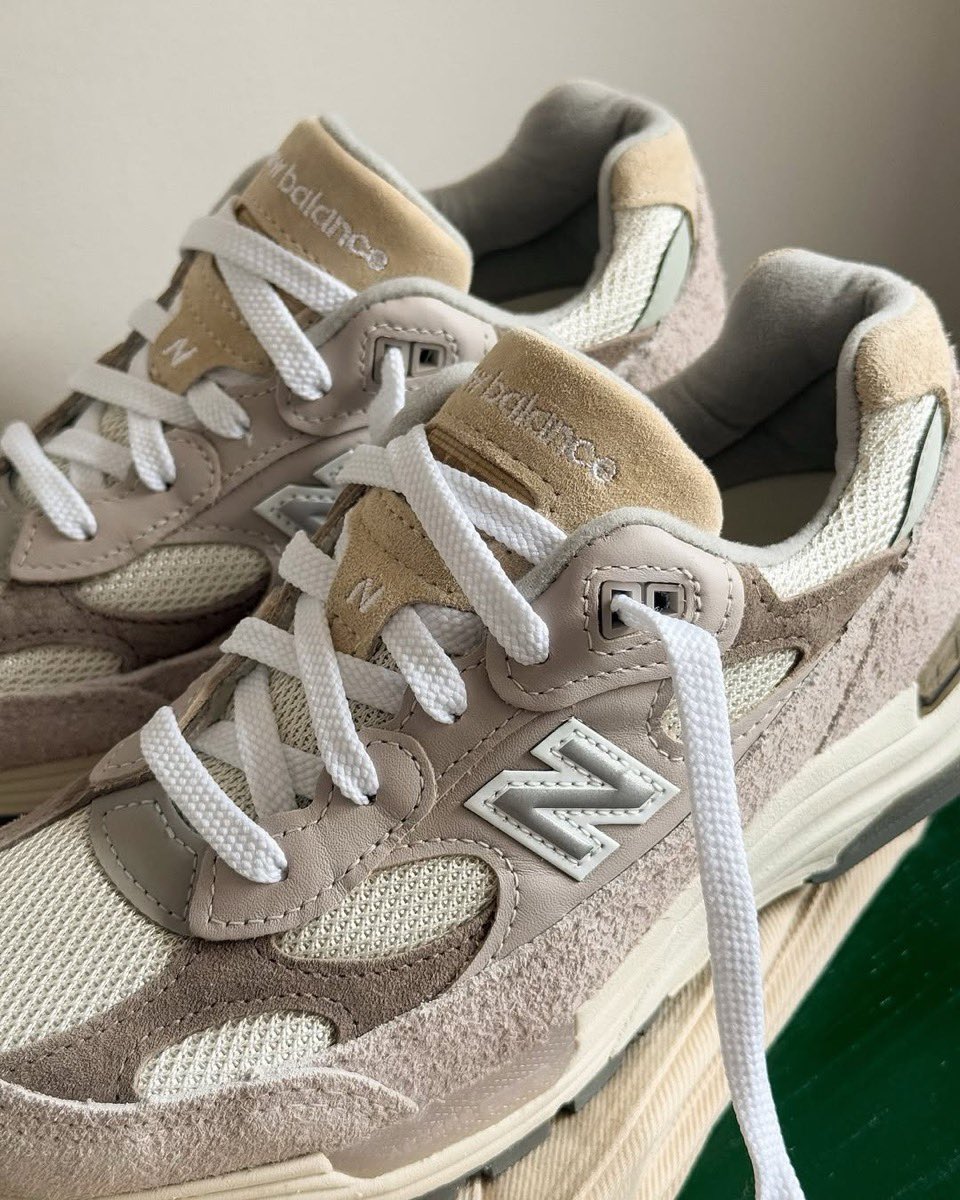 New Balance 992 “Moonrock/Mushroom”が国内4月18日（金）AM0:00 より