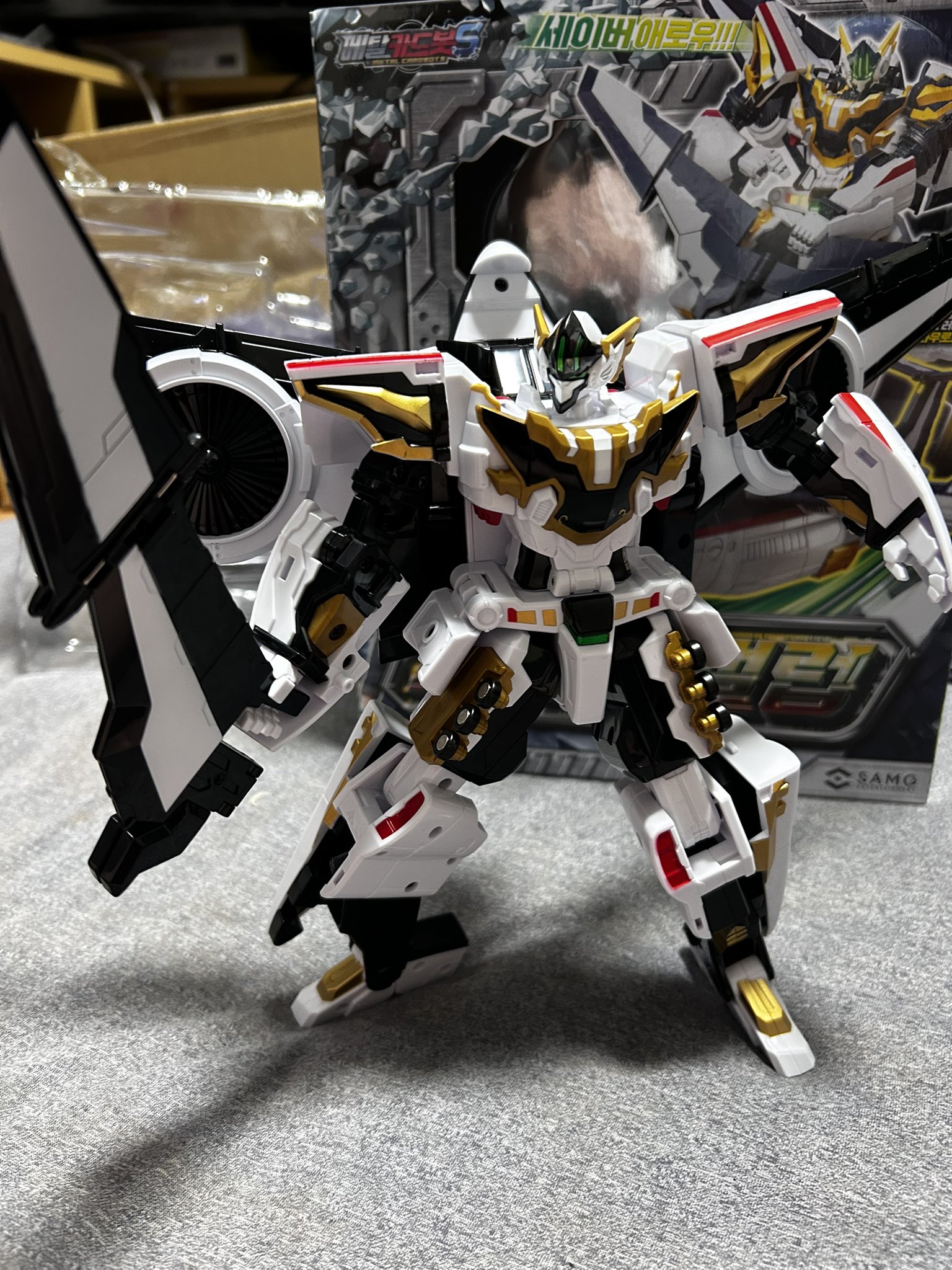 メタルカードボット　スカイギャロップ Centaur Mode!?] Metal Cardbot S's latest robot, 
