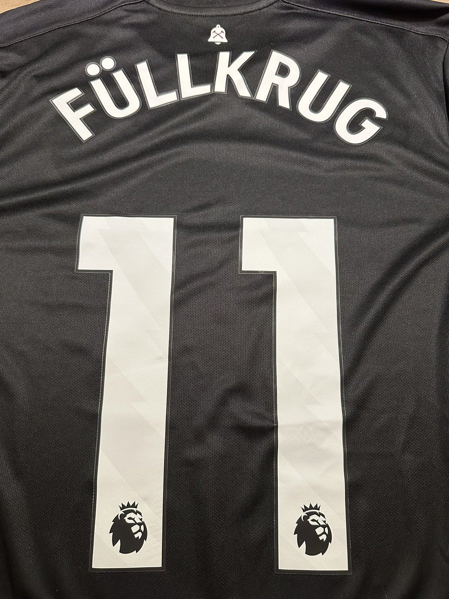 What incredibly fast shipping <a href="/WestHam/">West Ham United</a> team shop has. Ordered 4/14 and delivered to the US on 4/16. #COYI