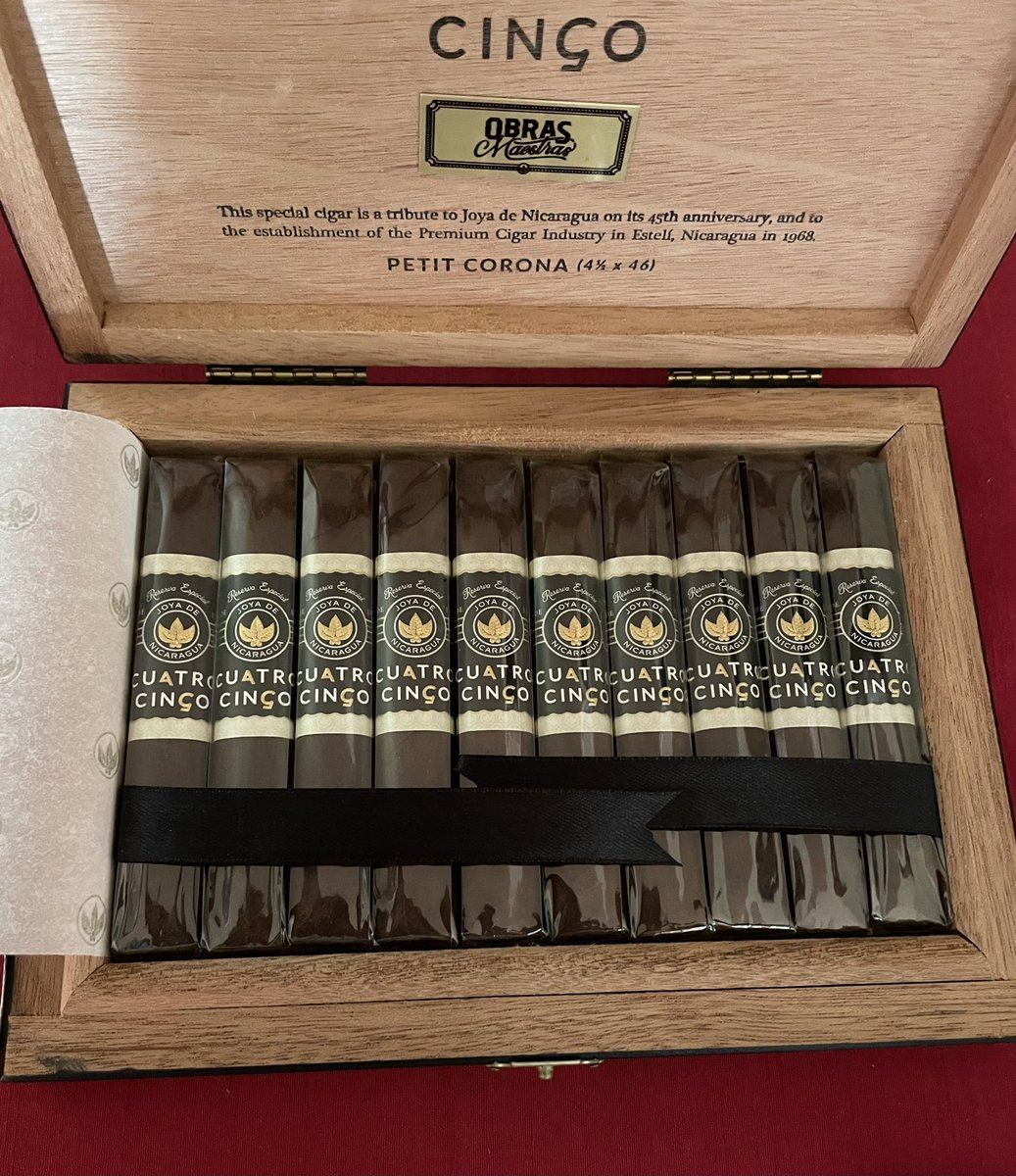 Mail call, <a href="/joyacigars/">Joya de Nicaragua</a>  Cuatro Cinco Petit Corona. Med-Full, 4.5 x 46. 🔥💨👊