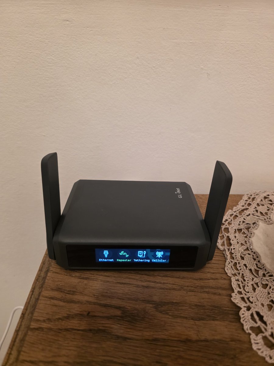 TheJabberTech's tweet image. I never travel without my @GLiNetWiFi travel router! Now with wifi 7!
#travelrouter #glinet #travel
