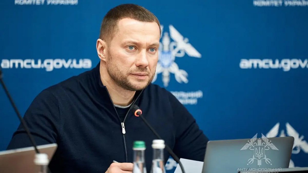 igorlachenkov's tweet image. Голову АМКУ Павла Кириленка підозрюють у незаконному збагаченні на 70 мільйонів гривень. Його родина придбала нерухомість й автомобілі у 2020-2023 роках.

Серед майна — маєток під Києвом, офісна нерухомість, елітні квартири та апартаменти в Ужгороді.

У серпні 2024 року йому…