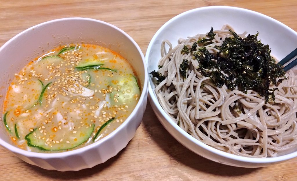 hal_041039's tweet photo. この時期にはまだ早かった…
食べたら寒くなった
#HALsKitchen https://t.co/5CHo7FqfBh