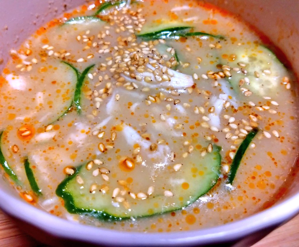 hal_041039's tweet photo. この時期にはまだ早かった…
食べたら寒くなった
#HALsKitchen https://t.co/5CHo7FqfBh