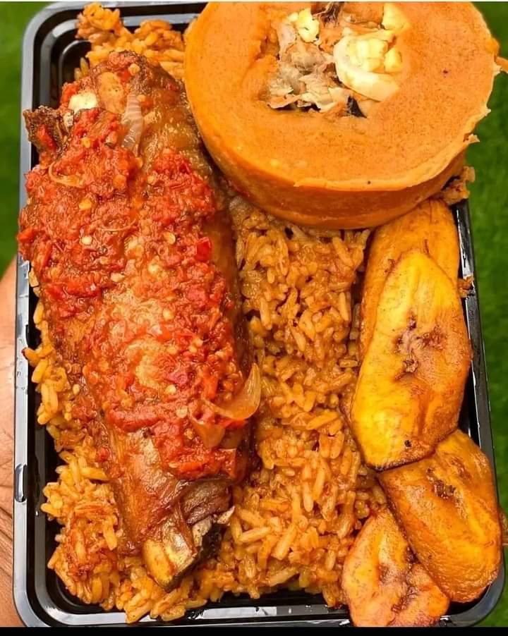 sleepingArewa's tweet photo. Delicious Meals, Affordable Prices!

Indulge in our mouth-watering dishes:

Jollof Rice
Fried Rice
Porridge
Beans &amp; Agoyin sauce 
Stir Fry Pasta with Turkey
Variety of Soups
Many more!

Quality, taste, and value guaranteed! DM open for orders. Let's feed you well! https://t.co/rMoTJs0TsO