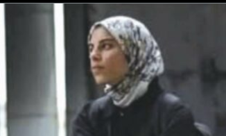 Gaza.Tra gli uccisi di ieri c'è la giornalista Fatima Hassouna.E' morta insieme a 10 membri della sua famiglia nel bombardamento della loro casa a Al-Touffah.Per 18 mesi ha raccontato la vita della gente di Gaza.Israele dice di aver colpito "membri di Hamas coinvolti in attacchi"