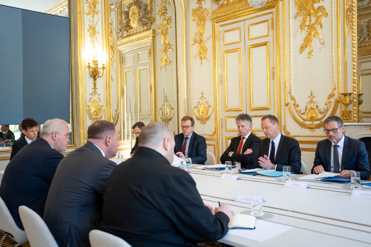 Andrii Sybiha 🇺🇦 (@andrii_sybiha) on Twitter photo Started work in Paris together with <a href="/AndriyYermak/">Andriy Yermak</a> and <a href="/rustem_umerov/">Rustem Umerov</a> with meeting our British, French, and German colleagues at the Élysée. We discussed the paths to a fair and lasting peace, including full ceasefire, multinational contingent, and security guarantees for Ukraine. Started work in Paris together with <a href="/AndriyYermak/">Andriy Yermak</a> and <a href="/rustem_umerov/">Rustem Umerov</a> with meeting our British, French, and German colleagues at the Élysée. We discussed the paths to a fair and lasting peace, including full ceasefire, multinational contingent, and security guarantees for Ukraine.