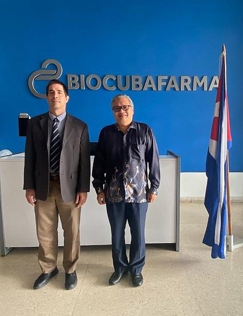 MYEmbHavana's tweet photo. Thank you Dr. Santiago Duenas Carrera, Vice President of BioCubaFarma for the constructive discussion today. https://t.co/rsQDyBI5cg