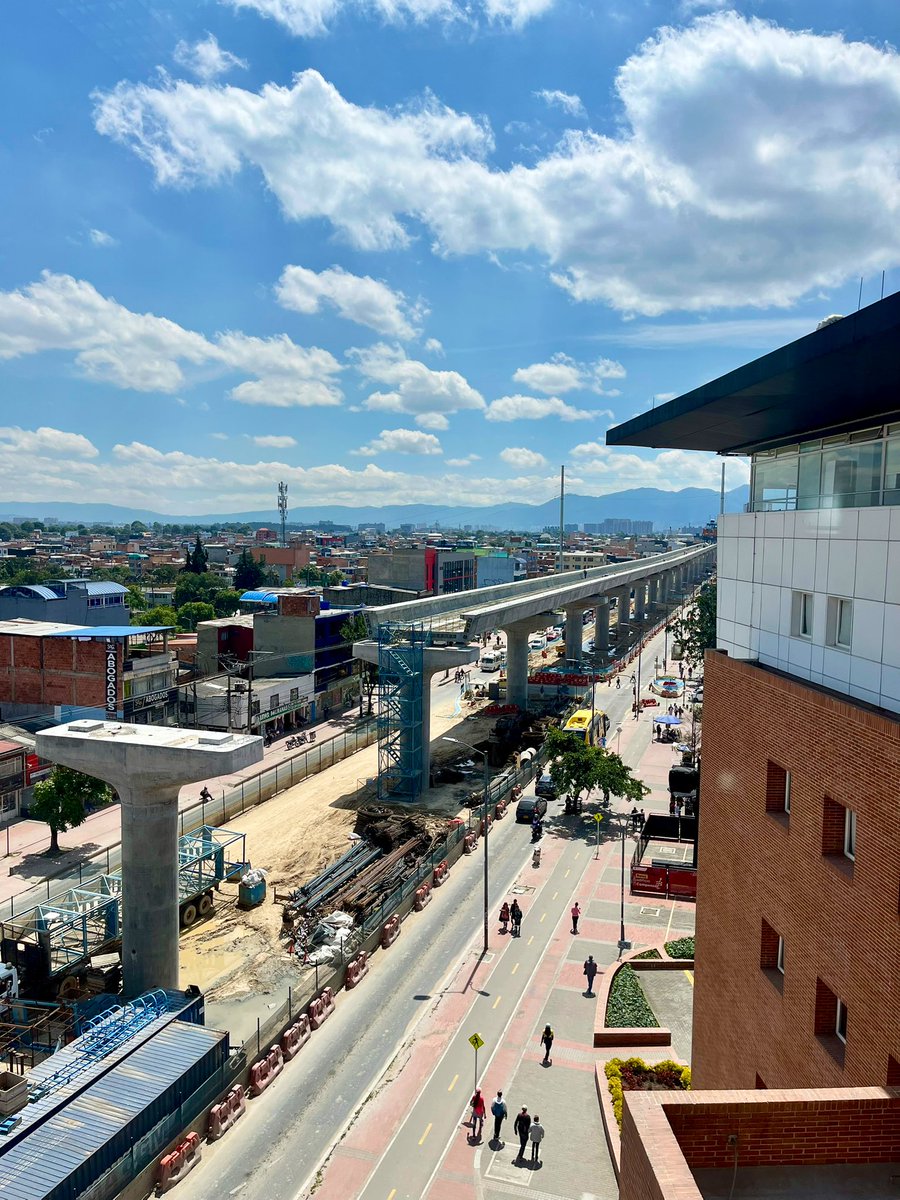 Pelicolombianas's tweet image. Se tiraron a Bogotá.