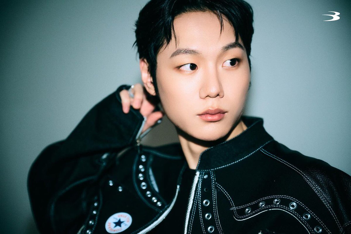 0waveBrazil's tweet image. I📸|| @/wooseojun instagram update com BREAK MAGAZINE

#0WAVE #영웨이브 #VIIN #MODS #WOOSEOJUN #YUKON #AIBOY