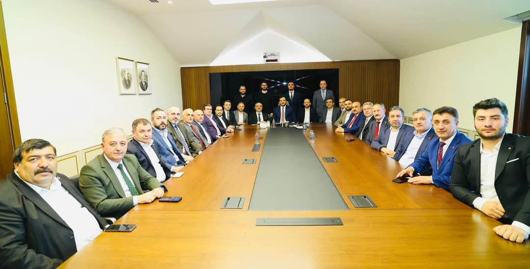 Genel Başkanımız Sayın Ahmet YILMAZ ve yönetim kurulu üyelerimiz,
Ak Parti İstanbul İl Başkanı Sayın Abdullah ÖZDEMİR’i makamında ziyaret ederek hayırlı olsun ziyaretinde bulunmuştur. 

#tokkon🇹🇷

<a href="/60ahmetyilmaz/">AHMET YILMAZ</a> <a href="/abdullahozdemir/">Abdullah Özdemir</a>