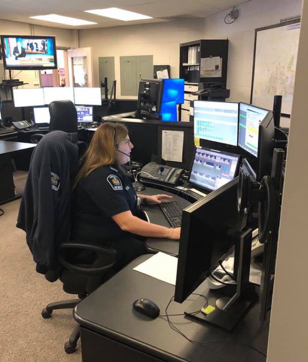 This is week recognize the first responders behind the scenes. THANK YOU to all the communicators at <a href="/KtownFire/">Kingston Fire & Rescue</a> <a href="/KingstonCACC/">Kingston EMS Dispatch</a> <a href="/OPP/">Ontario Provincial Police</a> who keep us safe on the front line and are the first calm voice for those in trouble. Thank you for all that you do! #NationalTelecommunicatorsWeek