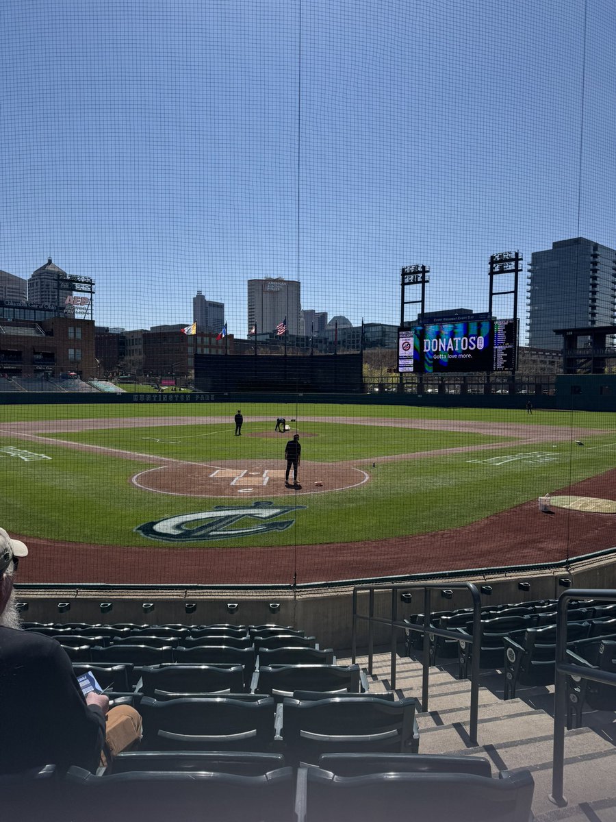 obrienmadigan's tweet photo. Good morning from Hunginton Park👋🏻
#thisshiprocks #CBJ !!!!!!!!!!!!!!!!!!!!!!!!!!!!! https://t.co/8a0a224b56