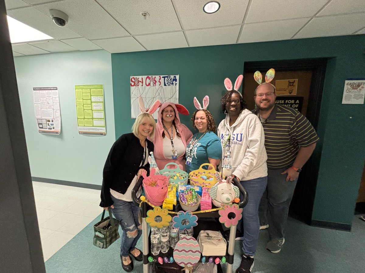 Hopping off to a long weekend!! <a href="/CMA_PSCC_KCS/">Career Magnet Academy</a> ❤️CMAStaff