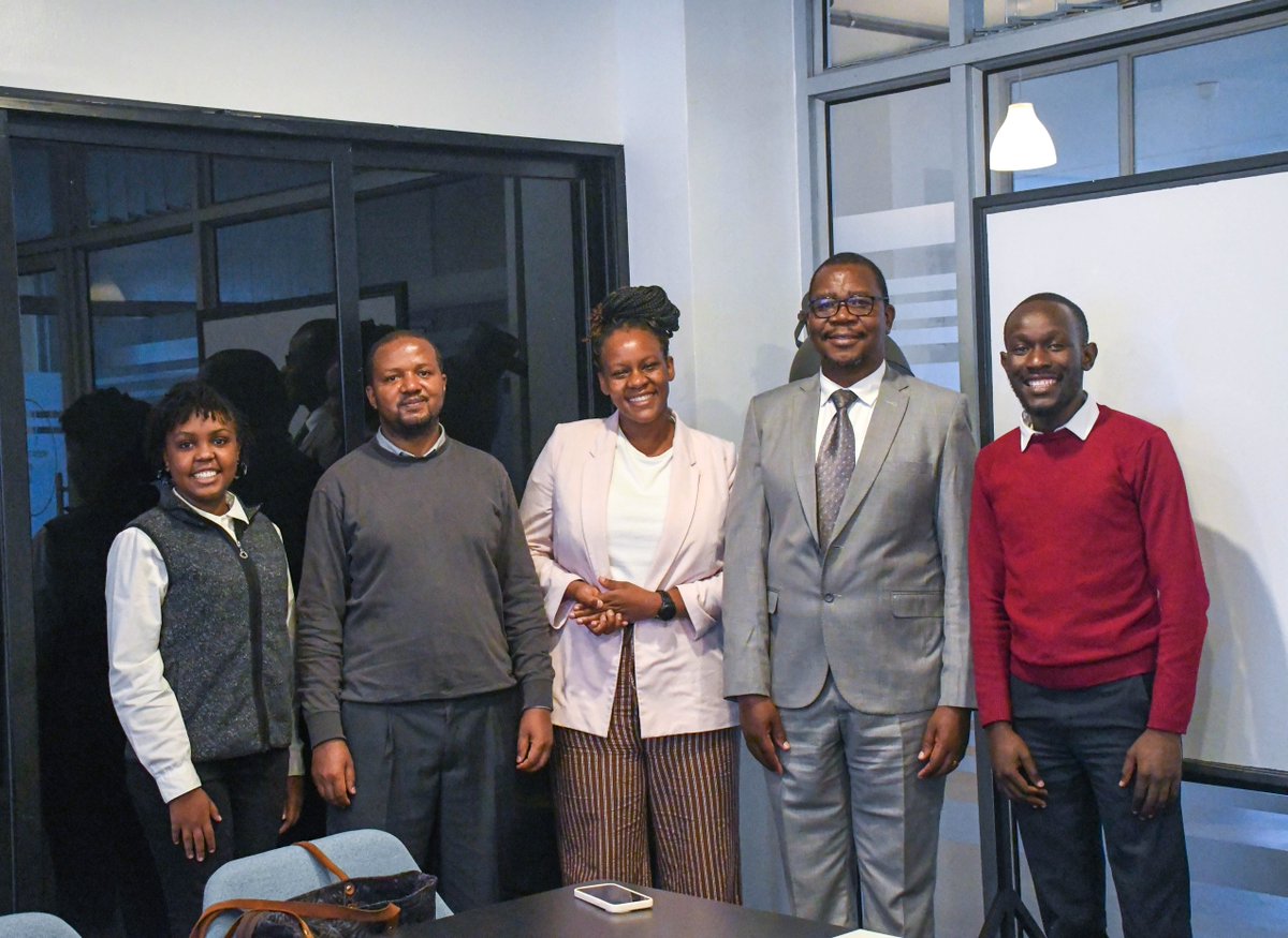 EFAC_news's tweet photo. We recently had the pleasure of hosting our friends from Palmhouse Foundation at our Nairobi Garage office. 💛
It was interesting delving into the similarities of our programs and learning a thing or two from one another.
#EFAC #Wezesha #EducationForAllChildren https://t.co/9DkyrncCew