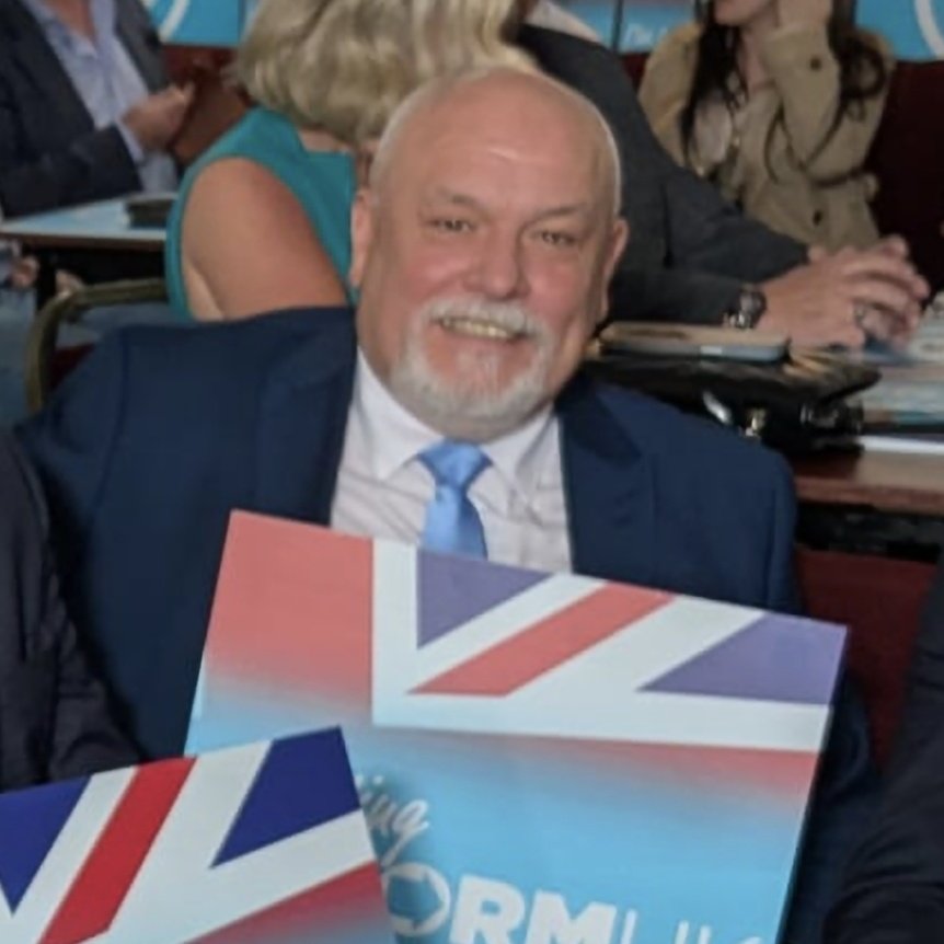 Pleased to support Nigel Farage and Sarah Pochin in Runcorn today, on behalf Reform UK Warrington Branch.