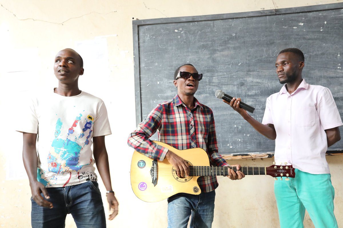 UB_Rumuri's tweet image. Ce 15.4.025, s'est déroulé une séance de présentation des résultats de recherche du #CRIDIS logé à la #FPSE sur le thème : Inclusion scolaire des élèves en situation de handicap au Burundi

@MENRS4