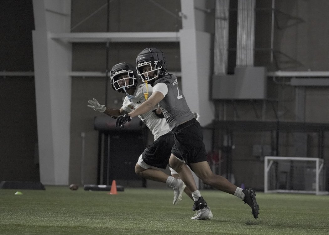 Spring competition is fierce...
EVERY SNAP COUNTS....

One Heart
One Soul
One Family

#utah #njcaa #801 #utahfootball