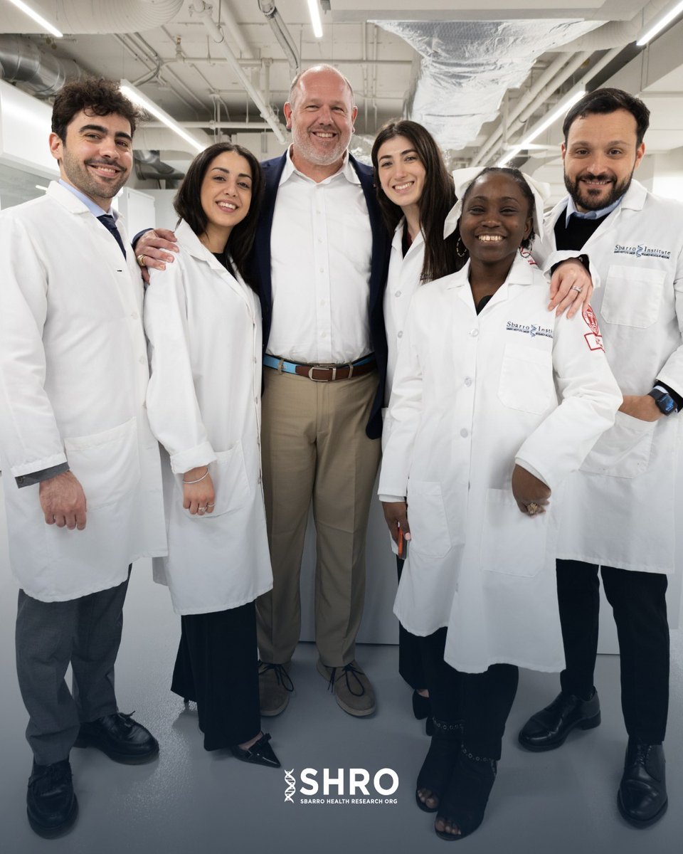 SHRO, its Founder <a href="/profgiordanoa/">Dr Antonio Giordano</a> and Vice President <a href="/GiancarloArra/">Giancarlo Arra</a>, hosted PA State Rep. Jesse Topper, Republican Leader of the Pennsylvania House of Representatives, on a tour of the newly constructed SHRO Genetic Research #laboratory in #Philadelphia 🇺🇸