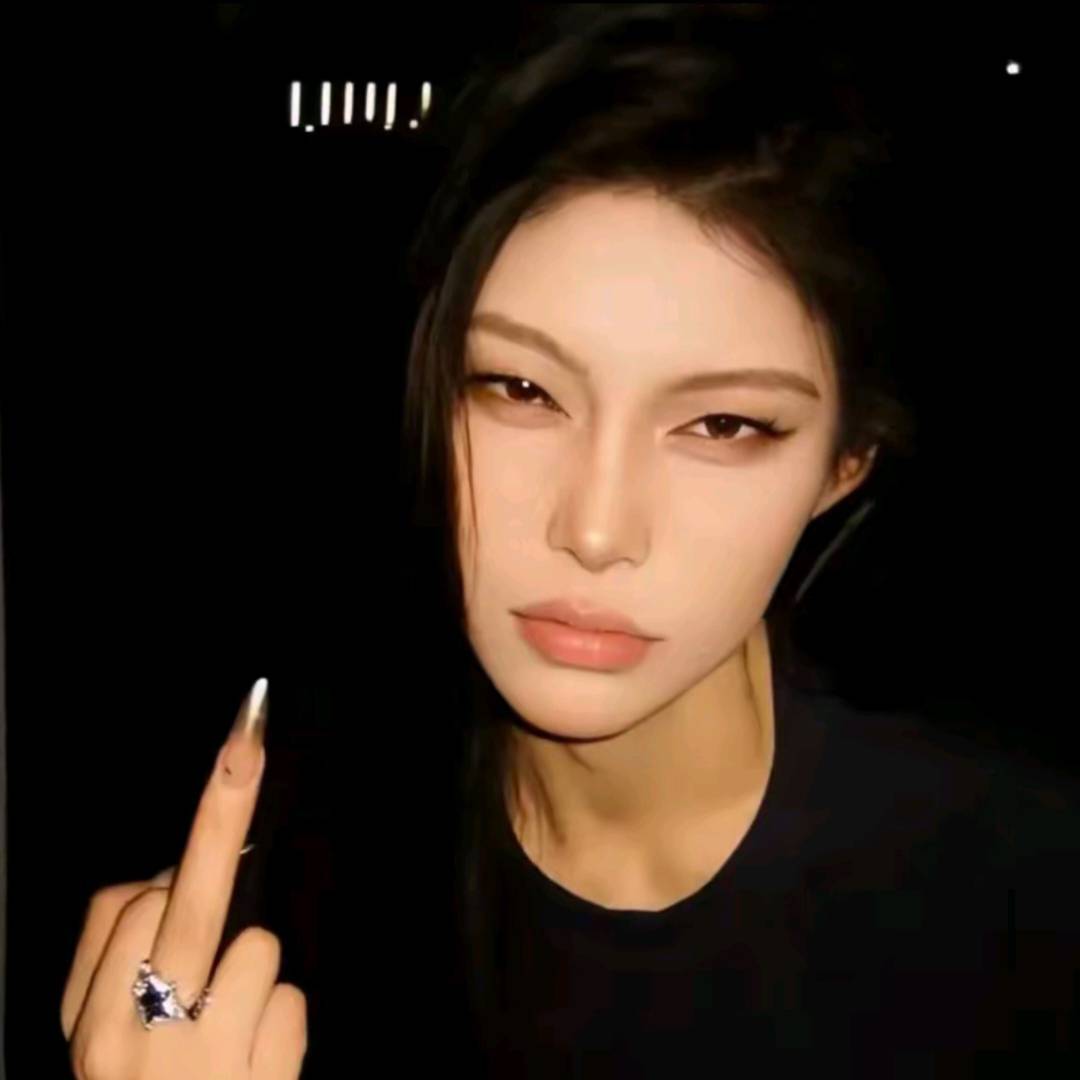 BBC_muchu's tweet photo. 回来收割有着贡瘾和绿帽癖的傻逼了🖤
带锁肉虫顶着锁很难受吧？傻逼找女性...似乎除了找绿就是找虐💚
不如～翻着白眼脑浆和存款顺着马眼被出轨祖宗亲妈口交过的嘴巴给骂榨出来吧🖤
虽然满足不了任何女性🖤但可以不断发掘出贡瘾～用钱财和身体来服侍女爹～也对得起你裤裆里的...小肉针？
总之～来送死🖤 https://t.co/vRsradL5NU
