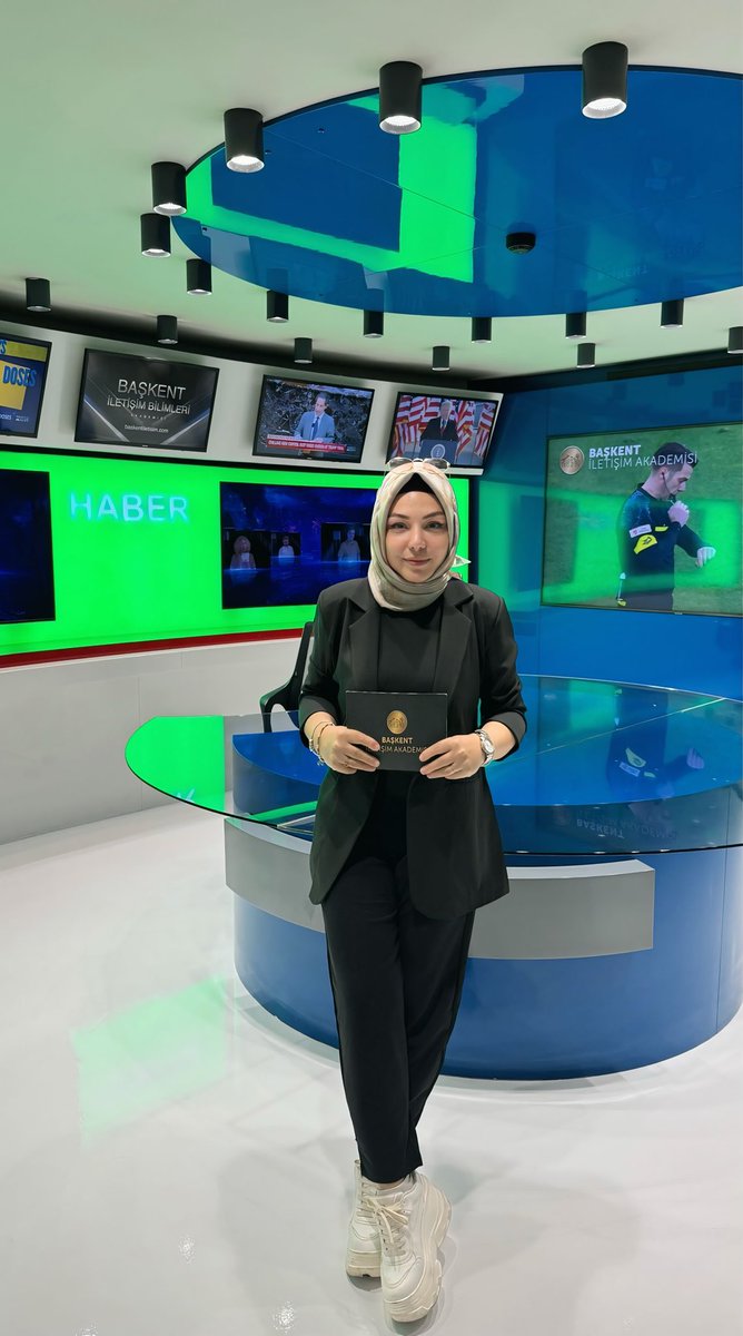 senadannn's tweet image. Geliyorummmm hazır mısınız ?💪

#spor #futbol #spiker