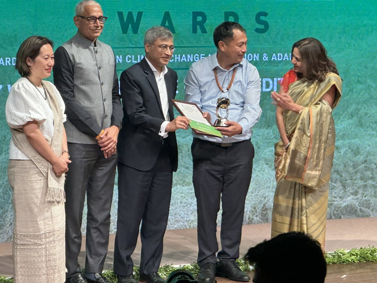 EANagaland's tweet photo. tEA is awarded the 12th edition of #Earthcare awards by #TOI and #JSWfoundation . Recognising the #Treesforwealth movement to plant 3 billion trees, as a pathbreaking Community Based Climate Action, after a rigorous process spanning 5 months. #nagaland #NER https://t.co/HnGtLwP22c