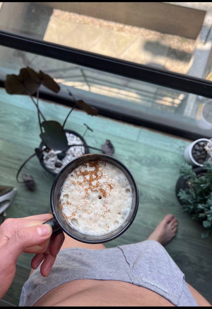 coquitovergon's tweet photo. buenos días, que toman en la mañana para despertar? ☕️

good morning, what do you drink in the morning to wake up? ☀️ https://t.co/wFcH8yqCnq