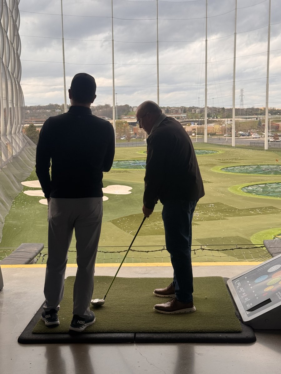 Ruthman_Cos's tweet image. That&apos;s a wrap! The Ruthman Companies Annual Summit was a great opportunity to connect with our colleagues. It wasn&apos;t all PowerPoints and tariff talk. We welcomed new team members, enjoyed great meals, worked on our golf swing, and even celebrated a birthday! See you all in 2026!